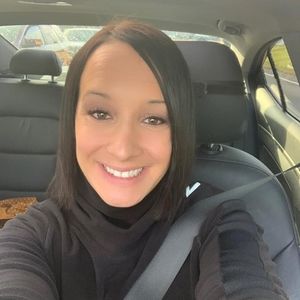 Meet your Posher, Dana